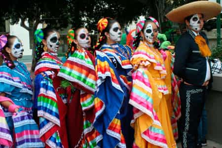 Празднования национального мексиканскогго праздника Дня мертвых